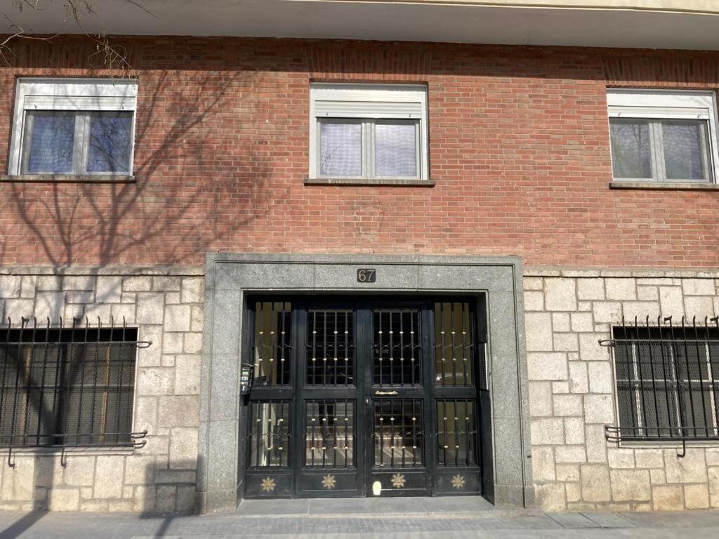 Madrid Rio Apartments Экстерьер фото